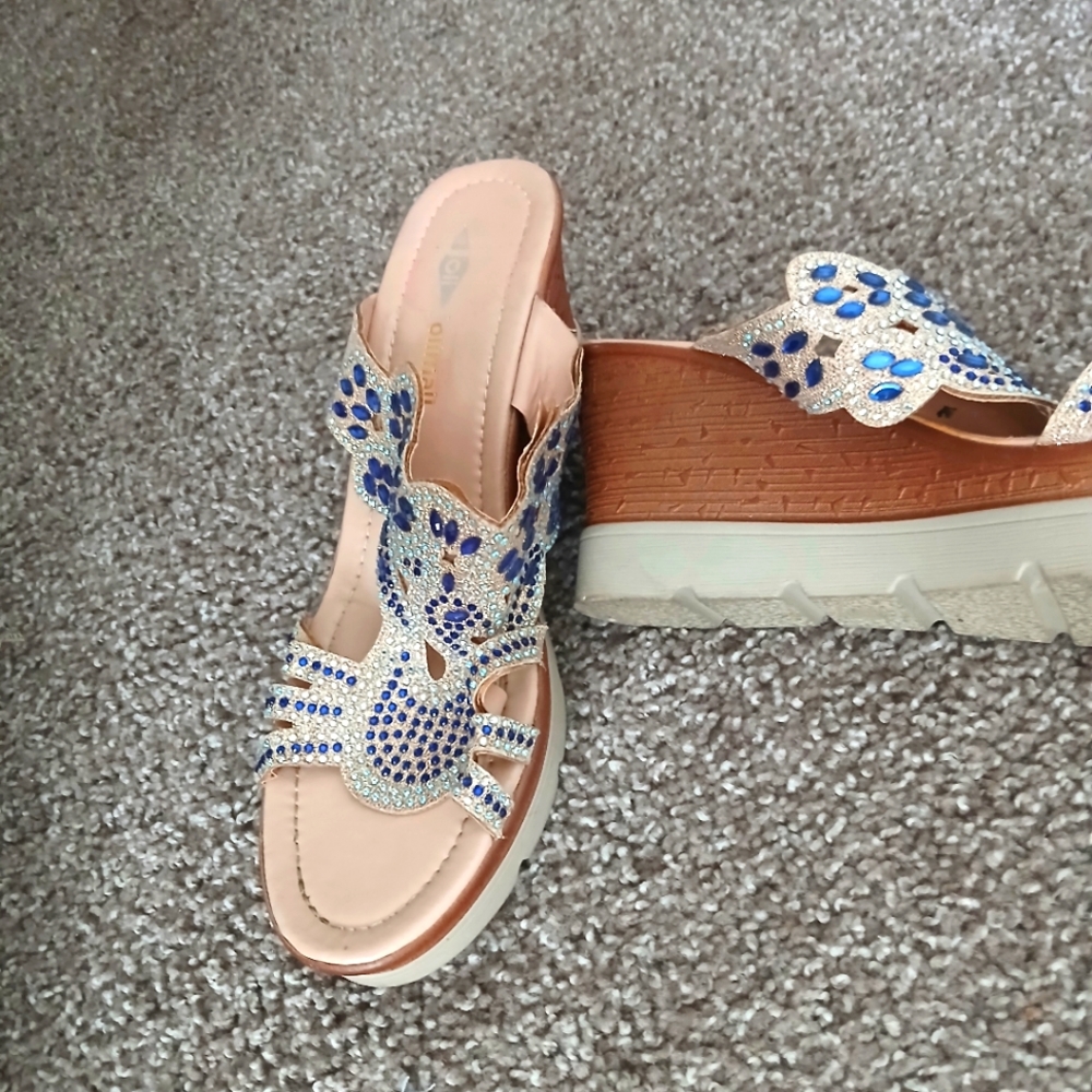 Blue and silver shiny wedges
